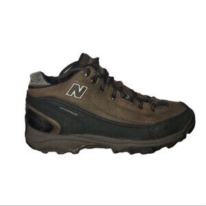 New Balance Men's waterproof  Hikers size 10D